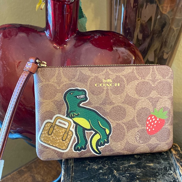 Coach Rexy corner zip wristlet - Picture 1 of 9